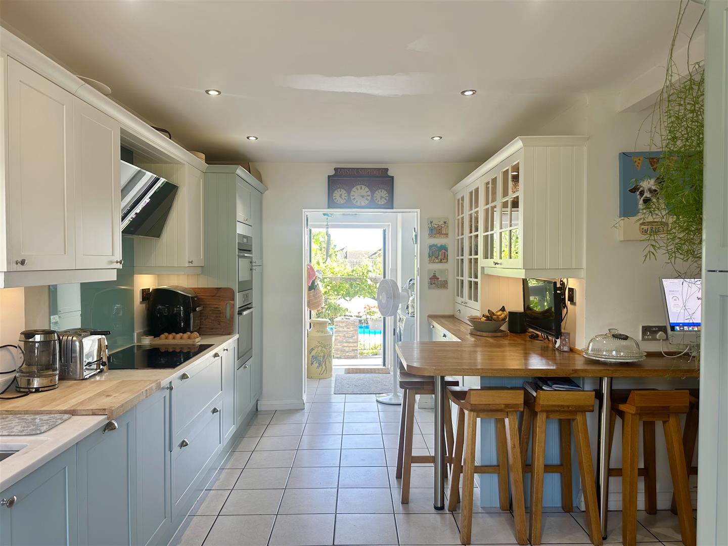 De La Warr Road, Bexhill-On-Sea